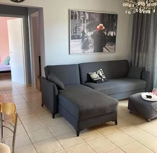 公寓 Nina's House In The Center Of *